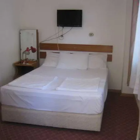 Efes Πανσιόν 5*